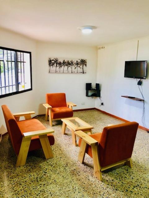 Casa Hotel Palmas Del Estadio 2 เมเดยิน ภายนอก รูปภาพ