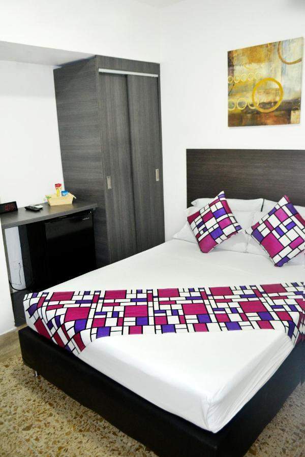 Casa Hotel Palmas Del Estadio 2 เมเดยิน ภายนอก รูปภาพ